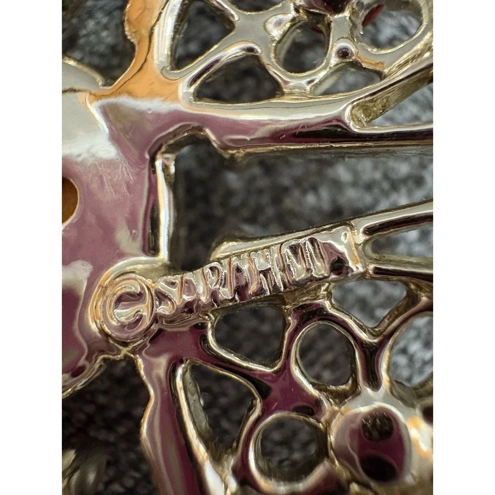 Sarah Coventry Serenade Filigree Star Red Cabochon‎ Rhinestones Pin Brooch
